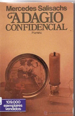 Mercedes Salisachs Adagio Confidencial обложка книги