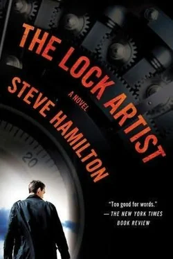 Steve Hamilton The Lock Artist обложка книги