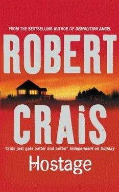 Robert Crais Hostage обложка книги