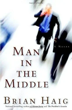 Brian Haig Man in the middle обложка книги