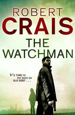 Robert Crais The Watchman обложка книги