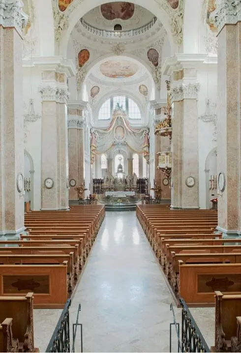 Figure 1120 Church interiorhigh dynamic range composite Combining the three - фото 223