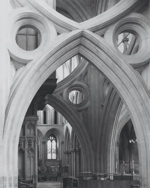 When I encountered the Central Arches in Wells Cathedral in 1980 I was so - фото 239