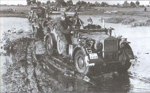 Тяжелый штабной автомобиль Хорьх901 Kfz15 из состава дивизии СС Рейх - фото 19