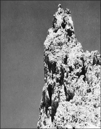 4 Одна из башен массива Geislerspitze первопокорённая мной 5 Брат Гюнтер - фото 4