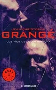 Jean-Christophe Grangé Los ríos de color púrpura обложка книги