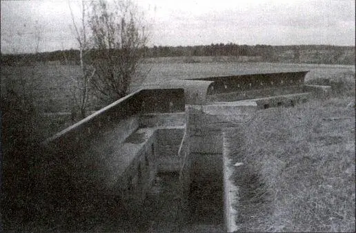 Бетонированное убежище Алказар осенью 1939 года Конструкция напоминает форт - фото 2