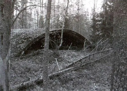 Территория батареи Каарнайоки осенью 2008 года Крытый склад боеприпасов - фото 5