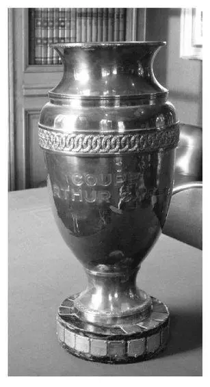 23 Deauville Polo Clubs Arthur Capel trophy given by his sister Berthe - фото 29