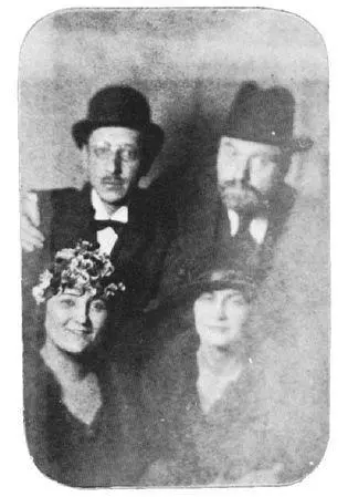 25 Clockwise from top left Stravinsky José Maria Sert Gabrielle and the - фото 31