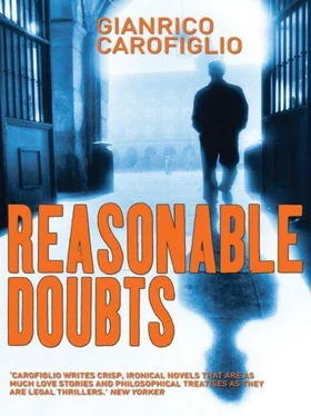 Gianrico Carofiglio Reasonable Doubts обложка книги