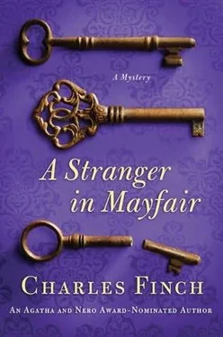 Charles Finch A Stranger in Mayfair обложка книги
