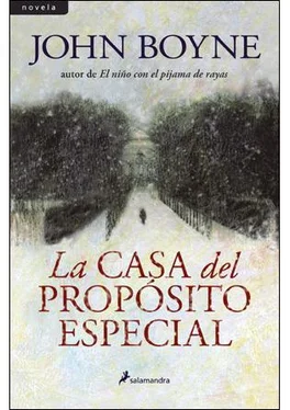 John Boyne La casa del propósito especial обложка книги