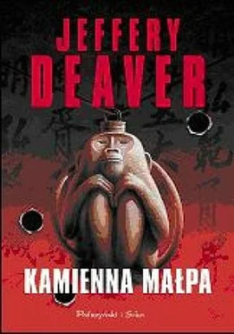 Jeffery Deaver Kamienna małpa обложка книги