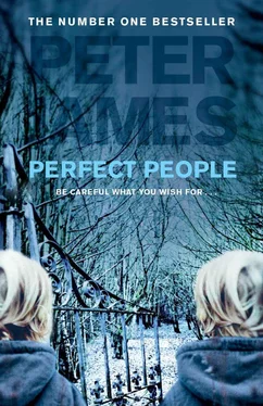 Peter James Perfect People обложка книги