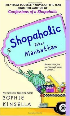 Sophie Kinsella Shopaholic Takes Manhattan обложка книги