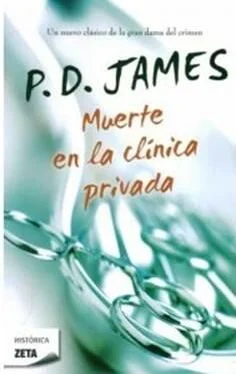 P. James Muerte en la clínica privada обложка книги