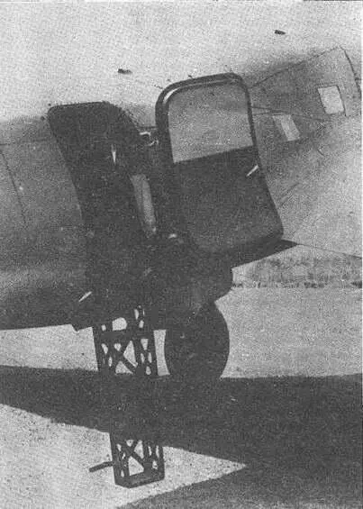 С47Л 292853 в пассажирском варианте особого назначения НИИ ВВС конец 1945 - фото 73