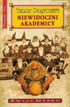 Terry Pratchett Niewidoczni Akademicy обложка книги