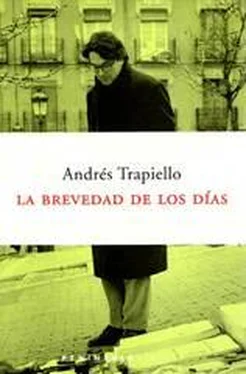 Andrés Trapiello La brevedad de los días обложка книги