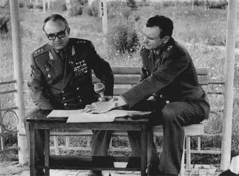 М Г Григорьев на космодроме Плесецк М Г Григорьев на тактикоспециальных - фото 24