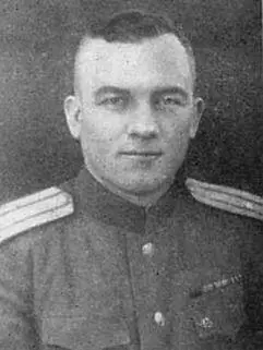 П Г СПИРИН Вручение гвардейского знамени одной из частей 11го - фото 27
