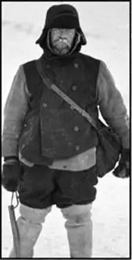 Acclaimed biologist James Murray was a member of Shackletons British Antarctic - фото 34