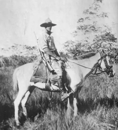 En 1928 e1 comandante George M Dyott organizó la primera gran expedición para - фото 19