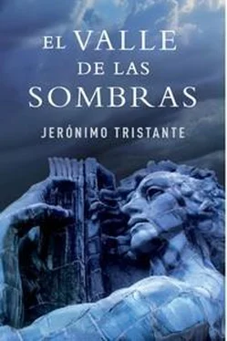 Jerónimo Tristante El Valle De Las Sombras обложка книги