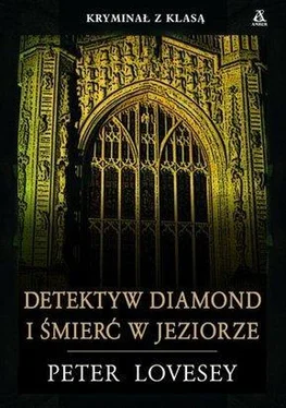 Peter Lovesey Detektyw Diamond I Śmierć W Jeziorze обложка книги