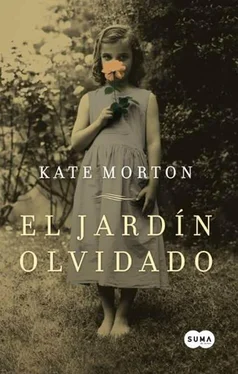 Kate Morton El jardín olvidado обложка книги