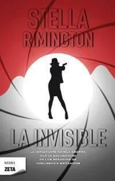 Stella Rimington La invisible обложка книги