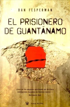 Dan Fesperman El prisionero de Guantánamo обложка книги