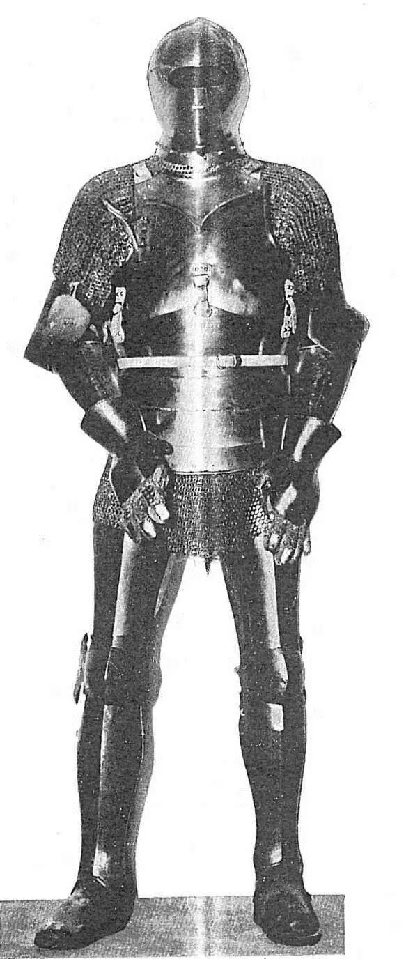 Фото 18 Armour of a member of the Matsch family Milanese Missaglia workshop - фото 49