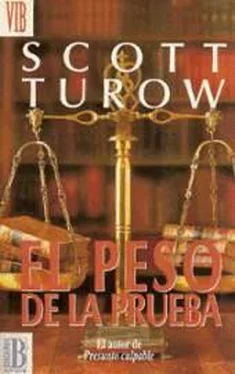 Scott Turow El peso de la prueba обложка книги