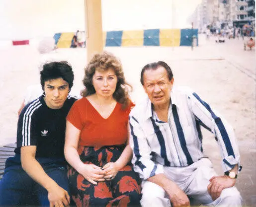 1990 год С мамой и дедушкой Бельгия 1992 год Хунгароринг С Аленом - фото 37