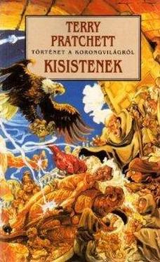 Terry Pratchett Kisistenek обложка книги