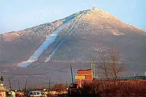 Горнолыжный спуск в Арсеньеве Достопримечательности Музей истории Арсеньева - фото 78