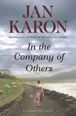 Jan Karon In the Company of Others обложка книги
