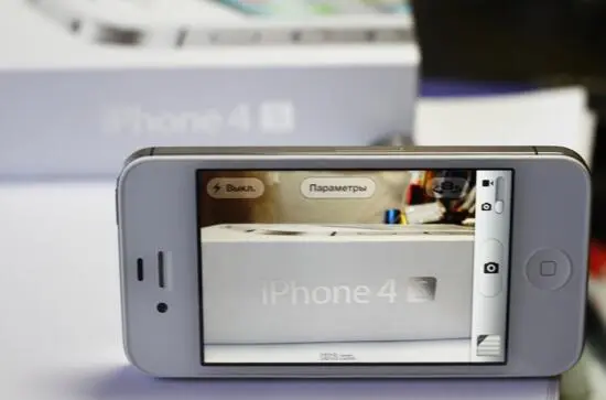 Комплектация нового iPhone 4S не изменилась со времён iPhone 4 Это блок - фото 14