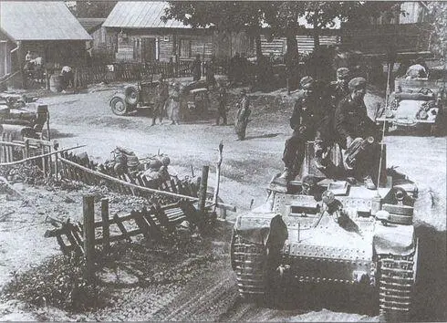 Немецкий танк чехословацкого производства PzKpfw35 t из состава 6й - фото 17