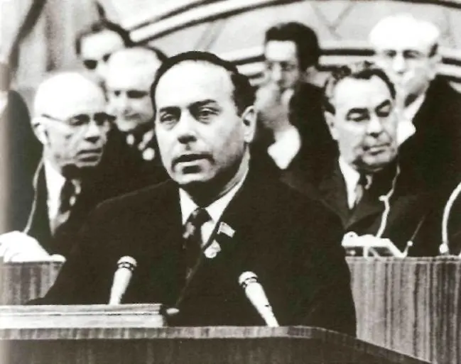 Встреча с советскими и американскими космонавтами 8 октября 1973 г Встреча - фото 33