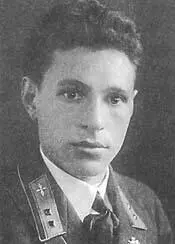 6 Мой инструктор Константин Васильевич Коршунов 7 С А Микоян 1941 г - фото 6