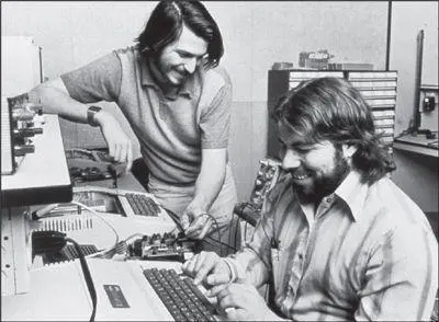 Jobs and Wozniak in the garage 1976 Woz While a student in McCollums - фото 6
