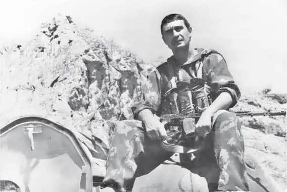 Гвардии подполковник в отставке Валерий Григорьевич Марченко родился в 1954 - фото 1