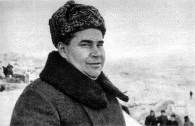 Начальник политотдела 62й армии генералмайор ИВ Васильев Октябрь 1942 - фото 11
