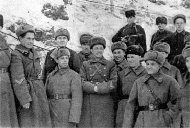Оперативный отдел 62й армии Сталинград 1942 На КП дивизии генералы Чуйков - фото 13