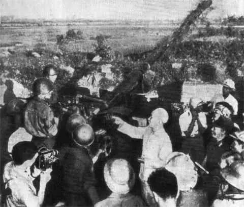 На позициях зенитного дивизиона Эти летчики сбивали вражеские фантомы - фото 47