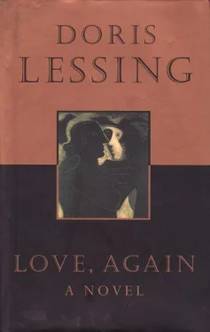 Doris Lessing Love, Again обложка книги