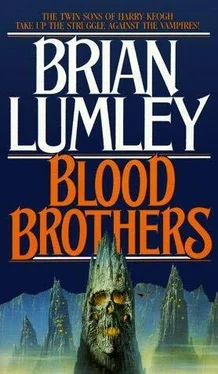 Brian Lumley Blood Brothers обложка книги